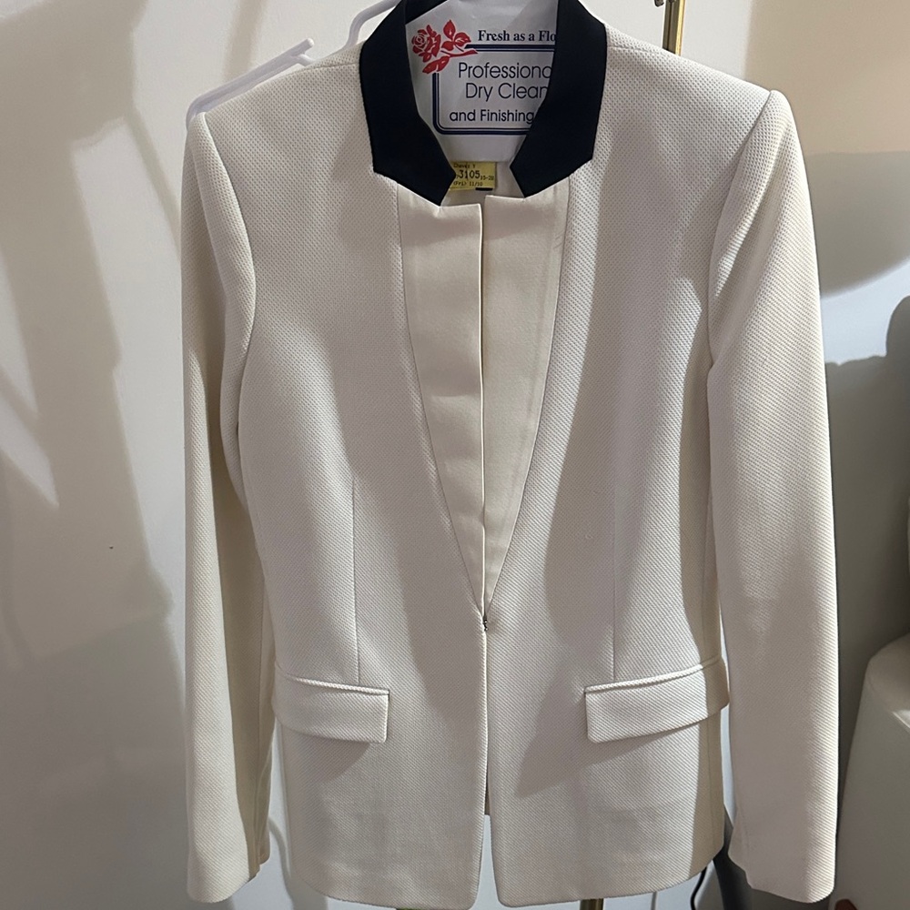 BCBGMaxAzria Cream Blazer with Black Trim